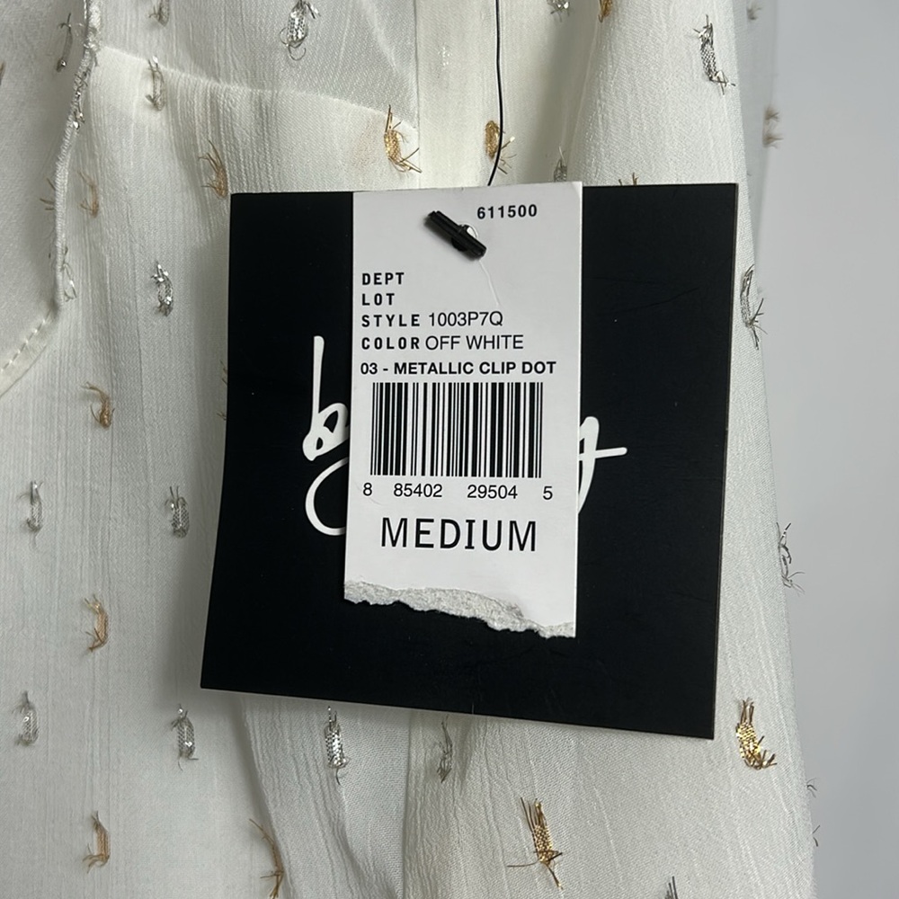 NWT by & by Women's Medium Cream Sleeveless Blosue Gold Accent Trim Layered Top - Picture 6 of 6